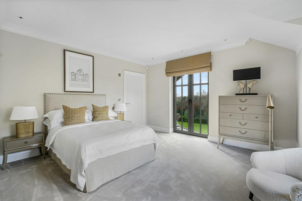 5 bedroom detached house for sale in Bankhall Lane, Hale, Altrincham, WA15